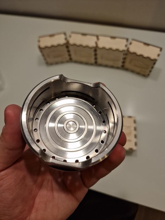 Oferta Speciala!Hmm smoke box pentru narghilea Alpha Fnx Top Premium!