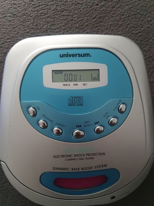 Vând cd player Universum