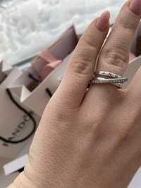 Продам серебрянное кольцо