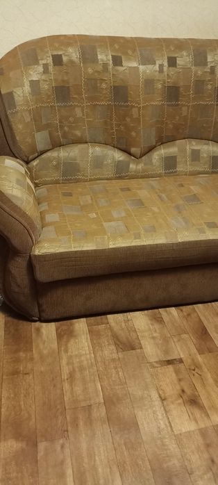Продам диван б/у