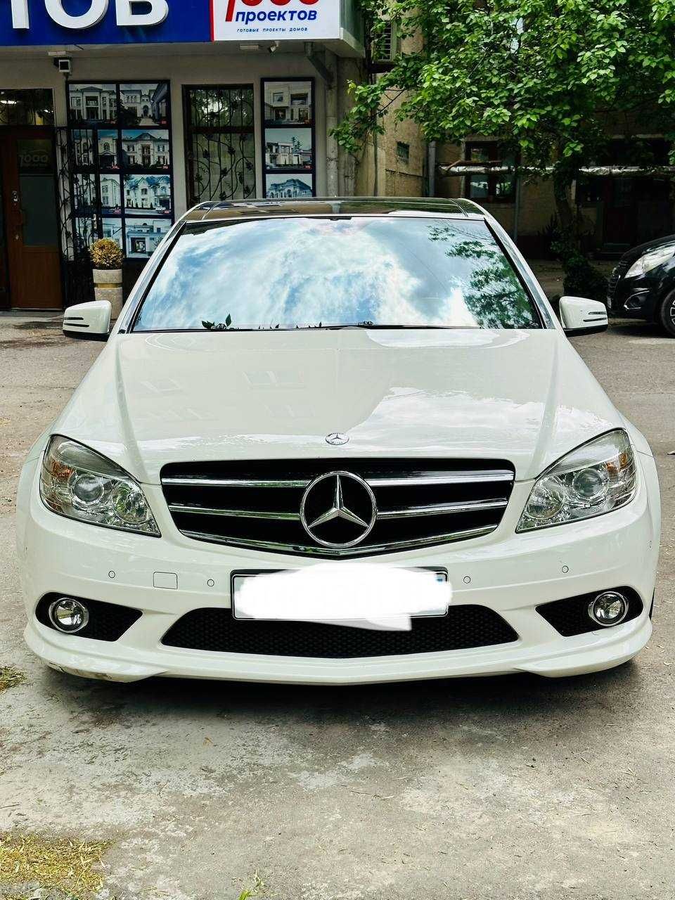 Mercedes Benz W204