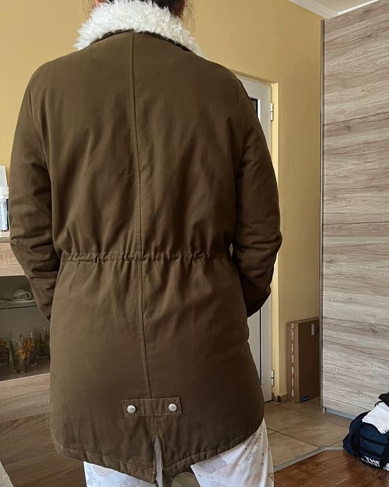 Дамско яке парка Cropp размер M