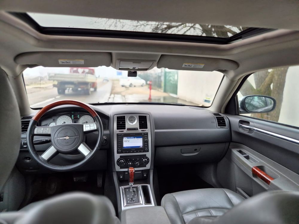 Chrysler 5.7 hemi C300