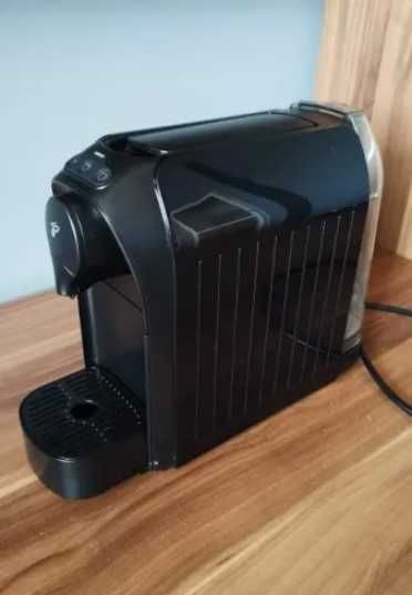 Кафе машина с капсули Tchibo/Cafissimo