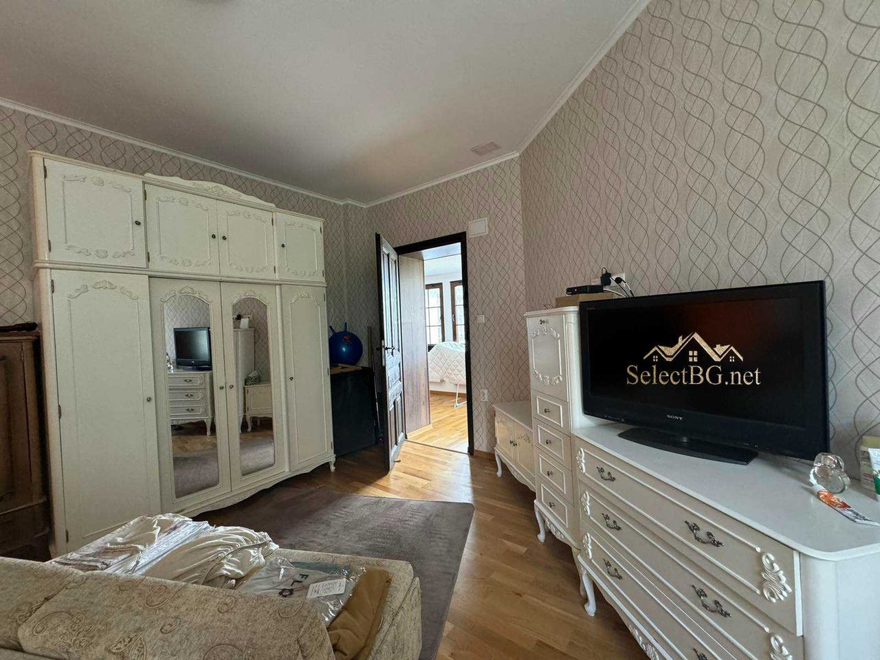 Продава се Къща в Велико Търново, Колю Фичето - 300 кв.м за 913 €/кв.м - Снимка #10