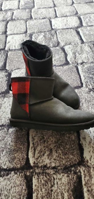 Cizme UGG marimea 40,5