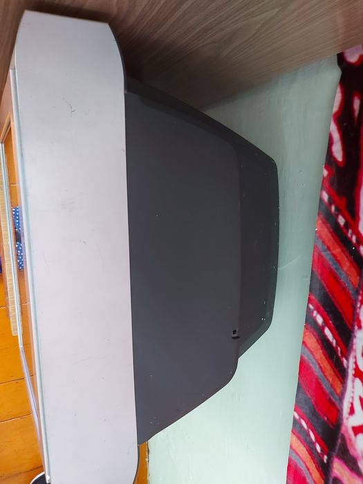 Телевизоры горизонт и LG Flatron