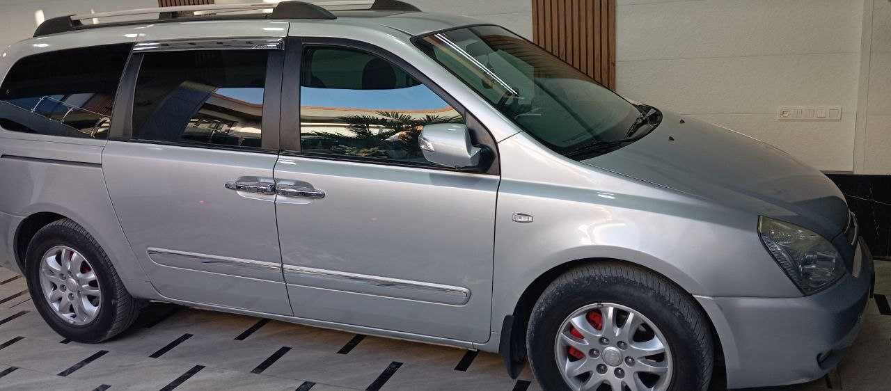 Miniven Kia Carnival Taxi Поездки в горы