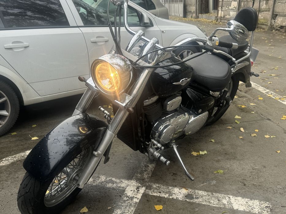 Suzuki intruder c800
