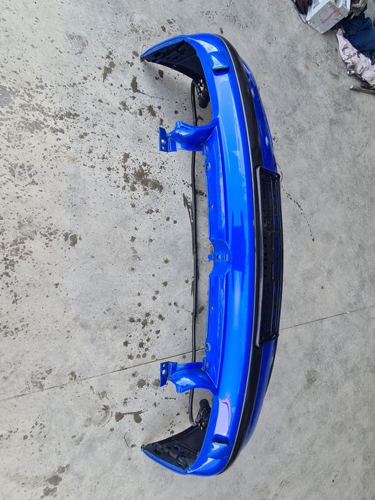 Bara fata vw golf 4 cu spălătoare de faruri albastra model 1997-2006