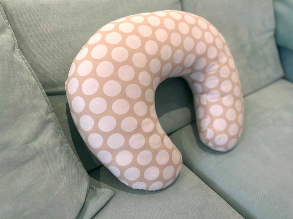 Възглавница за кърмене