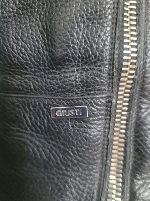Продам зимние сапоги женские.