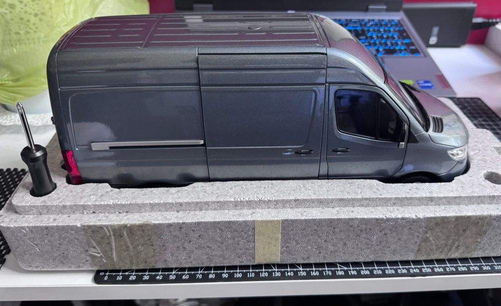 Macheta Norev Mercedes Sprinter