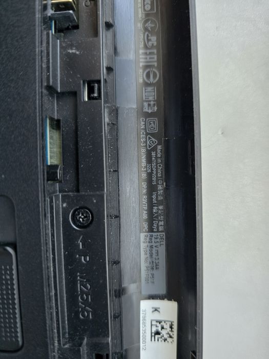 Laptop Dell model P51F i5