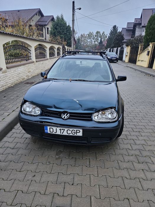 Volkswagen Golf 4 avariat