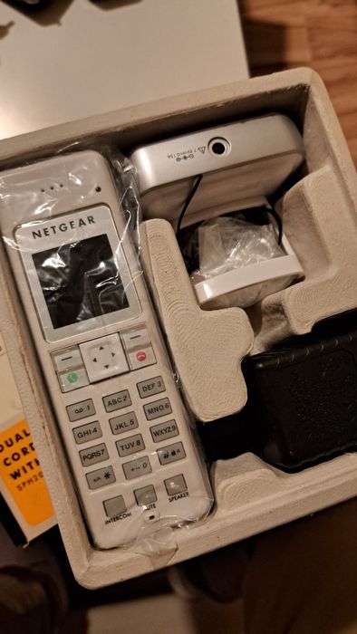 Telefoane fara fir NETGEAR cu Skype