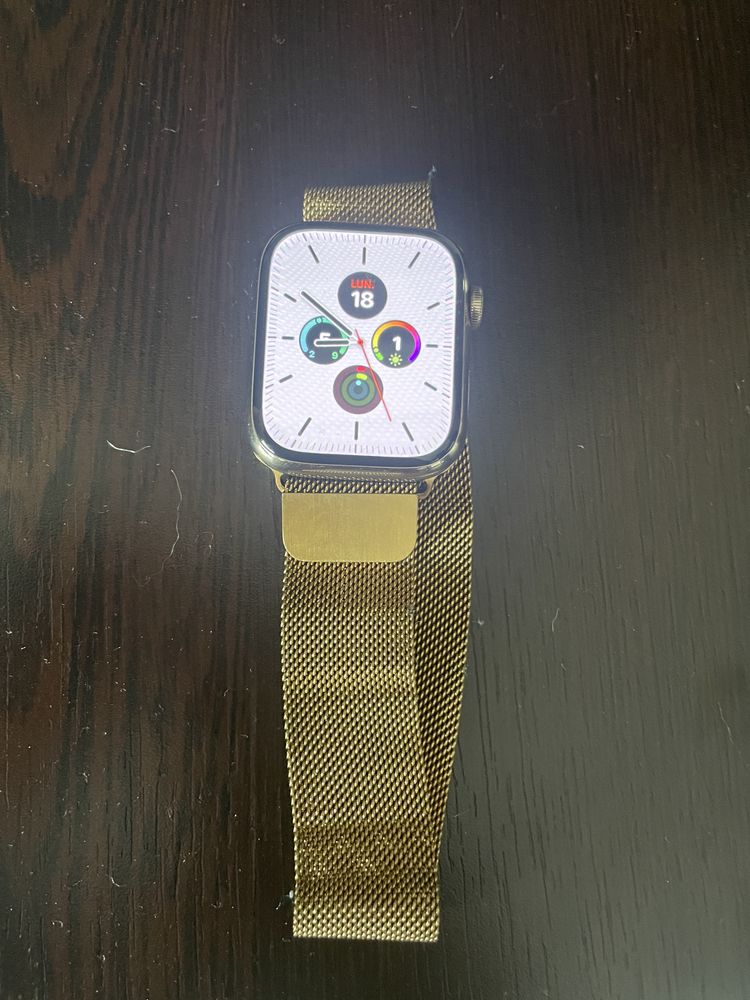 Vand apple watch seria 7 gold