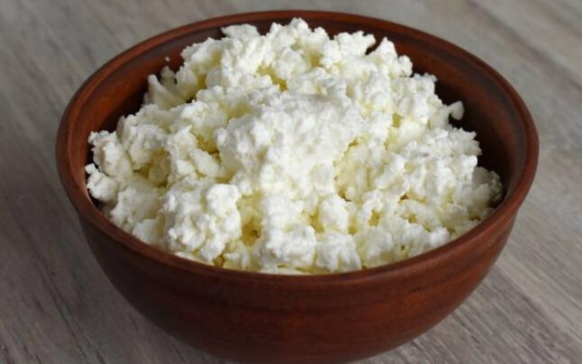 Branza Smântâna Lapte 100% Natural/ă