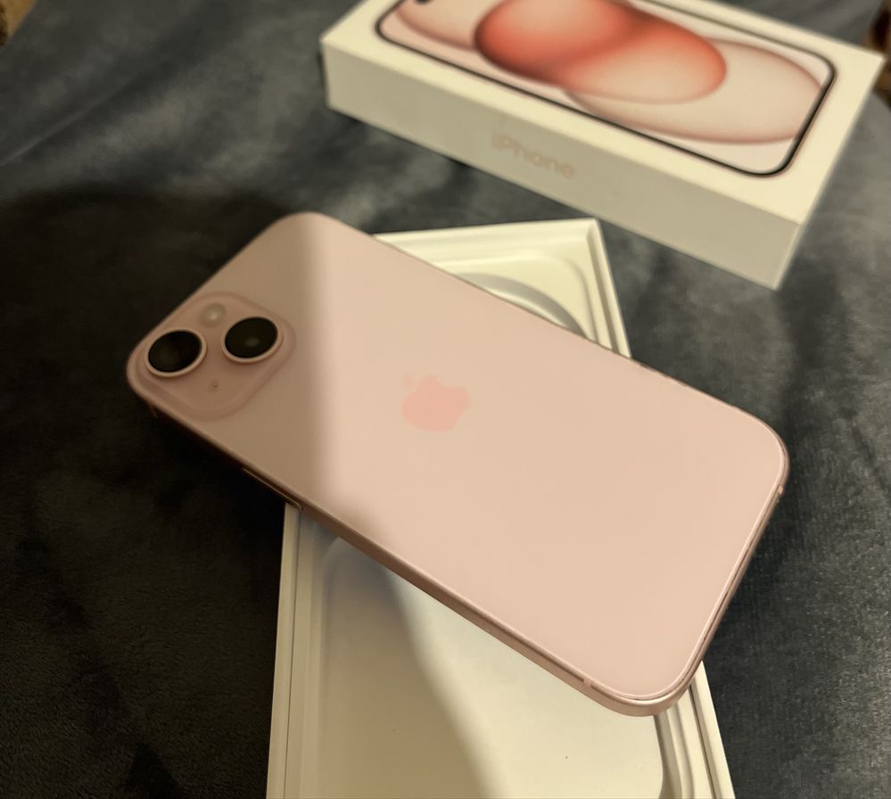 Iphone 15 128GB Pink 90% Батерия