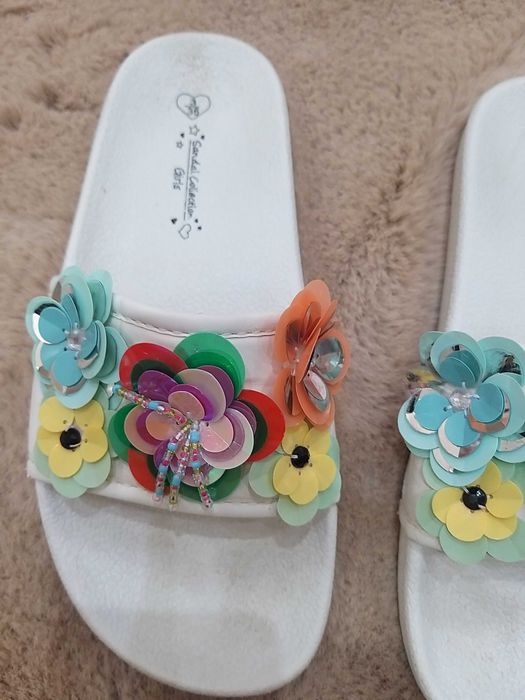 Papuci de plaja marimea 3 uk