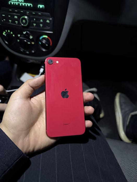 Apple SE 128 гб