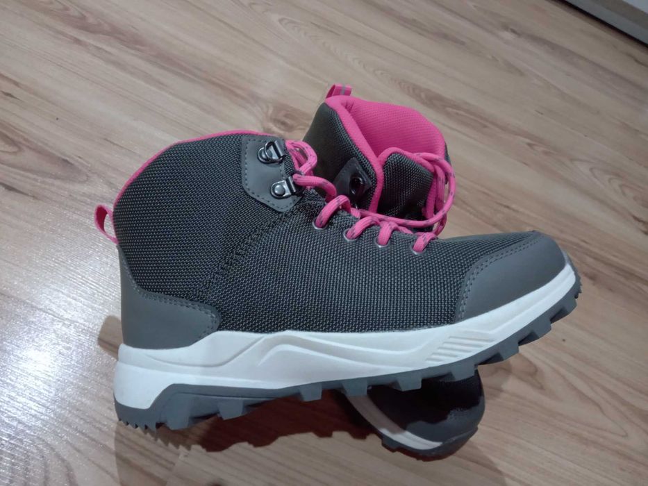 adidas pentru fete noi drumeție