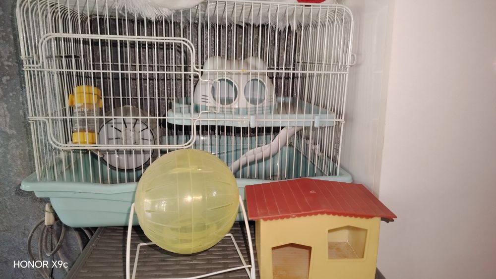 Продам клетку для хомяка