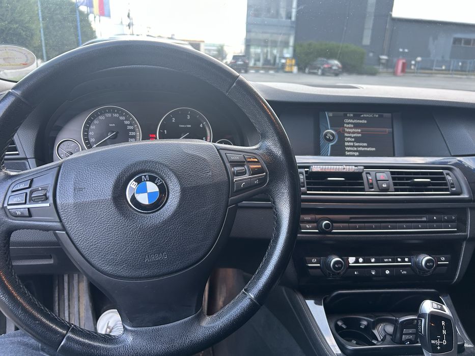 BMW Seria 5 Limuzina