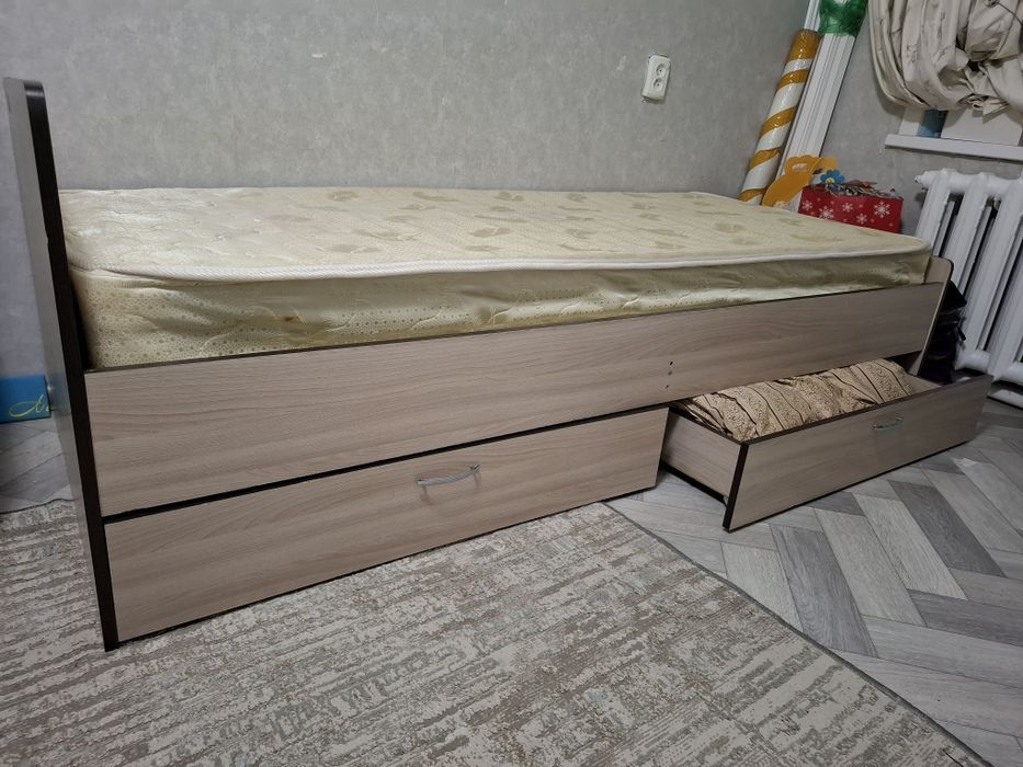 Продам кровать в отличном состоянии