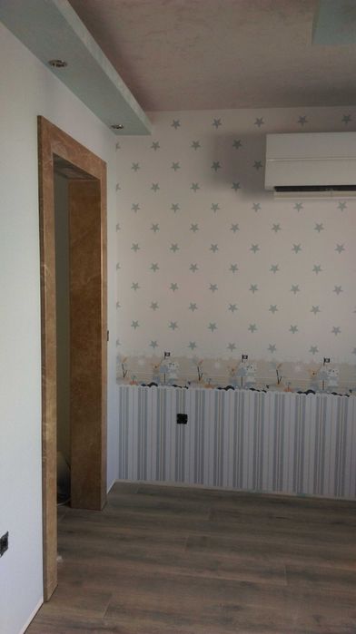 Професионално лепене на тапети и фототапети - София