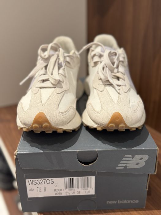 Дамски маратонки New Balance 327