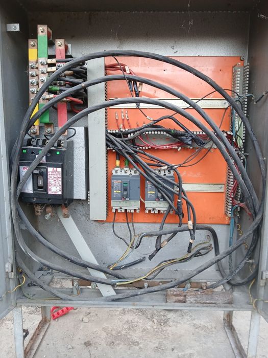 Временно трифазно табло