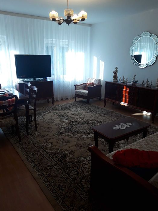 proprietar inchiriez casa in zona linistita
