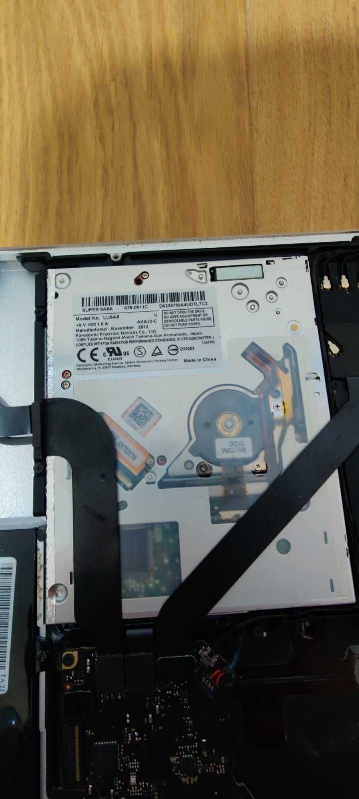 Macbook PRO Late 2012 8GB RAM - БЕЗ Харддиск - ЗА ЧАСТИ