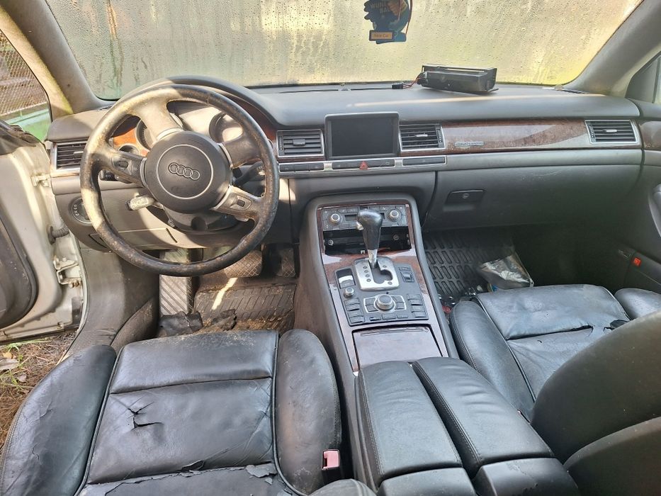 Dezmembrez audi a8