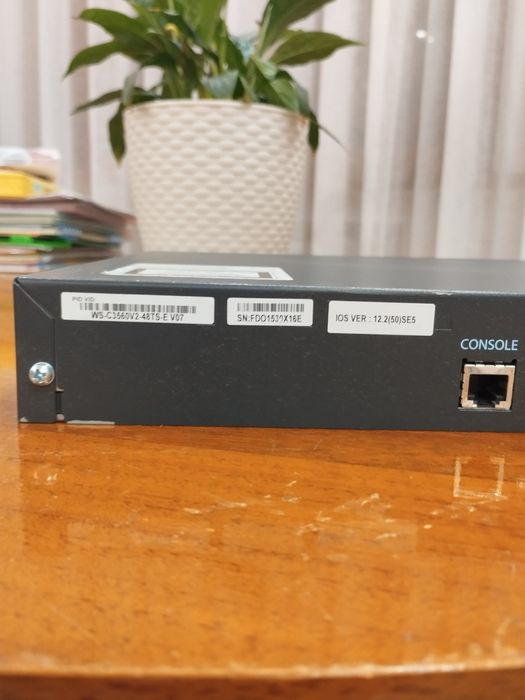Cisco Catalyst 3560v2-48TS-E