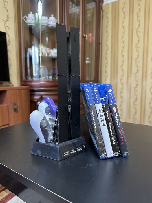 Продам или обменяю ps4