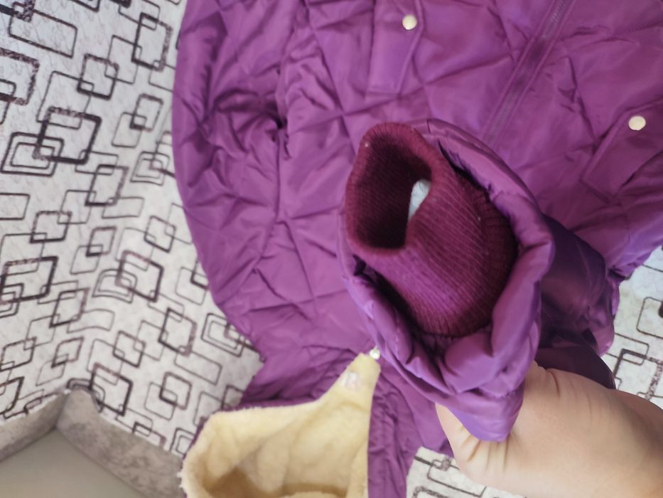 Продам куртку на холодную осень