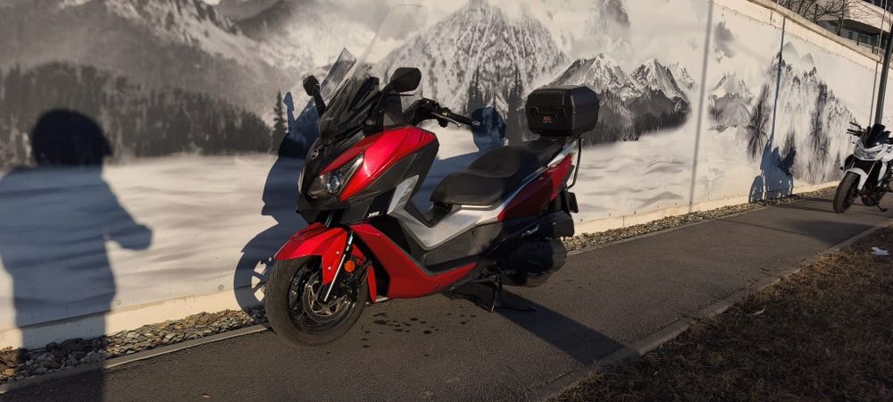 Vend scuter Sym cruisym 300