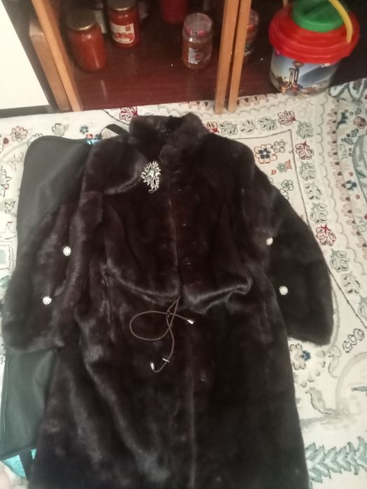 Продам норковую шубу.
