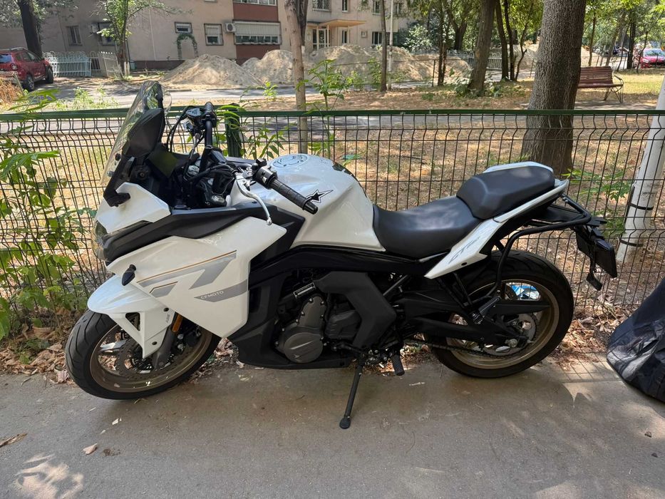 CFMOTO 650GT – 2022 – 5500 km – Garanție, ABS, GPS, revizie la zi