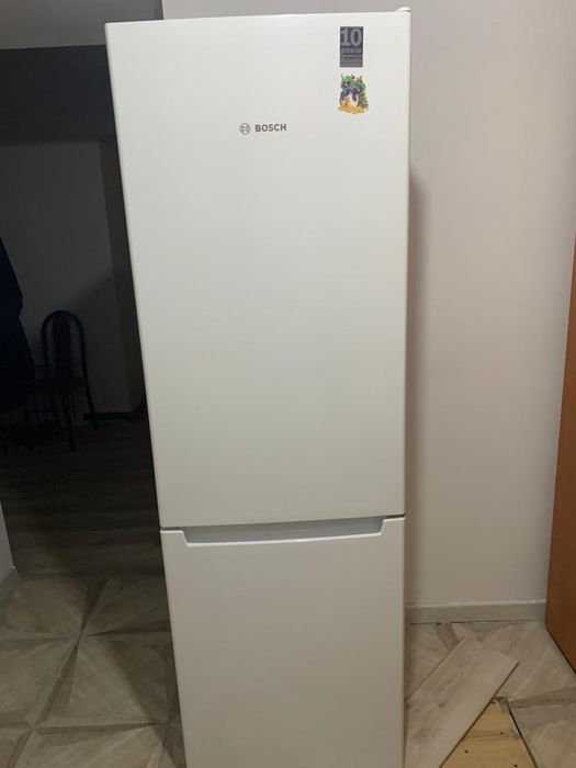 Холодильник продаем