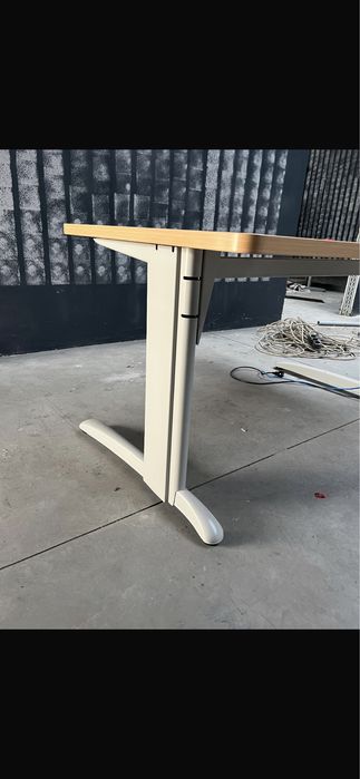 Birou STEELCASE pal+metal calitate superioara