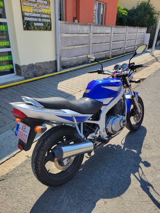 Motocicleta Suzuki GS 500