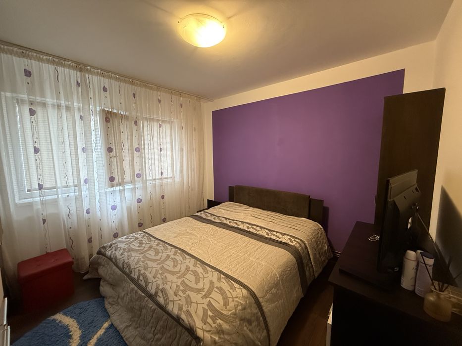 Vand apartament in Onesti etaj 1