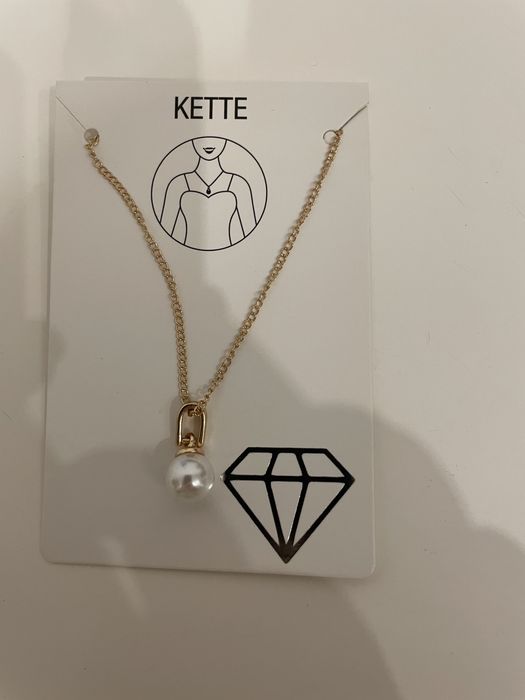 Lanț cu medalion perla nou