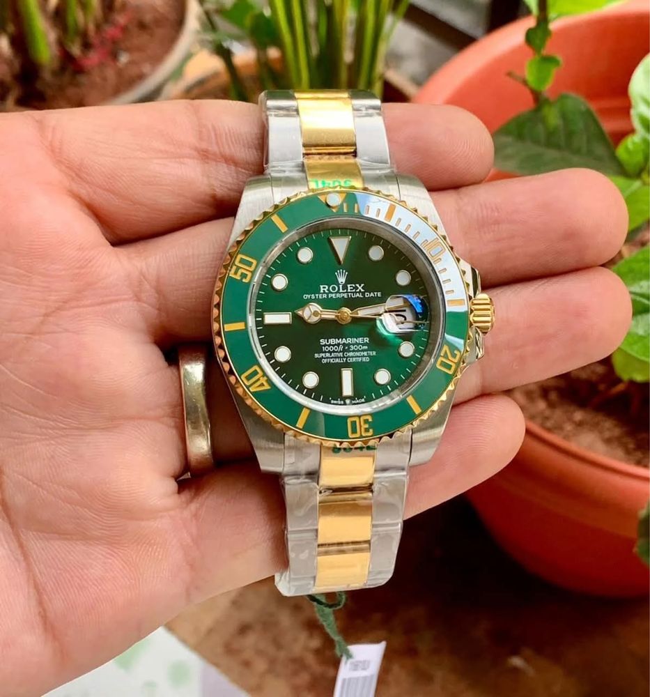 Часовник Rolex , фосфор стрелки