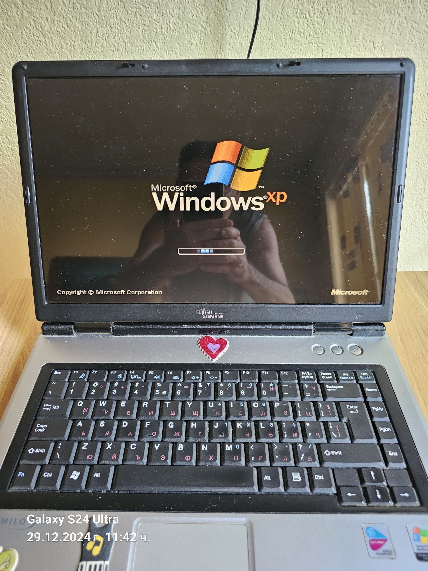 Лаптоп Fujitsu Siemens Amilo 1450g