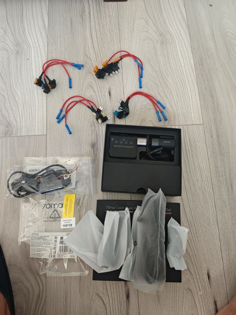 Vând Camera auto DVR 70mai A500S