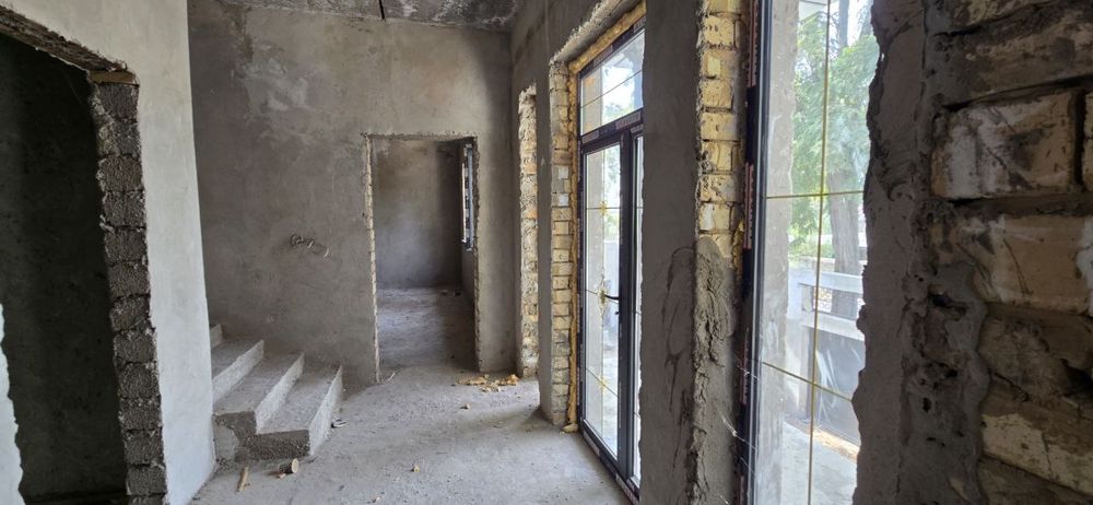 Продаётся дом на 8 марта.115,000$